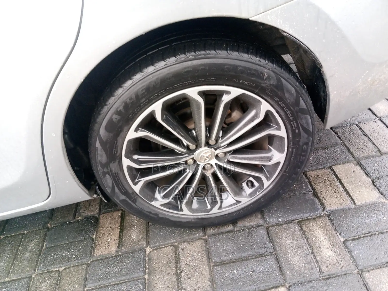 Toyota Corolla 2016 Silver
