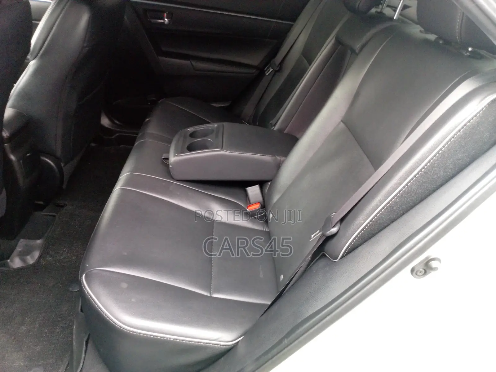 Toyota Corolla 2016 Silver