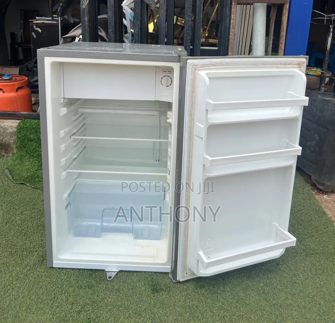 Hisense 93l Fridge