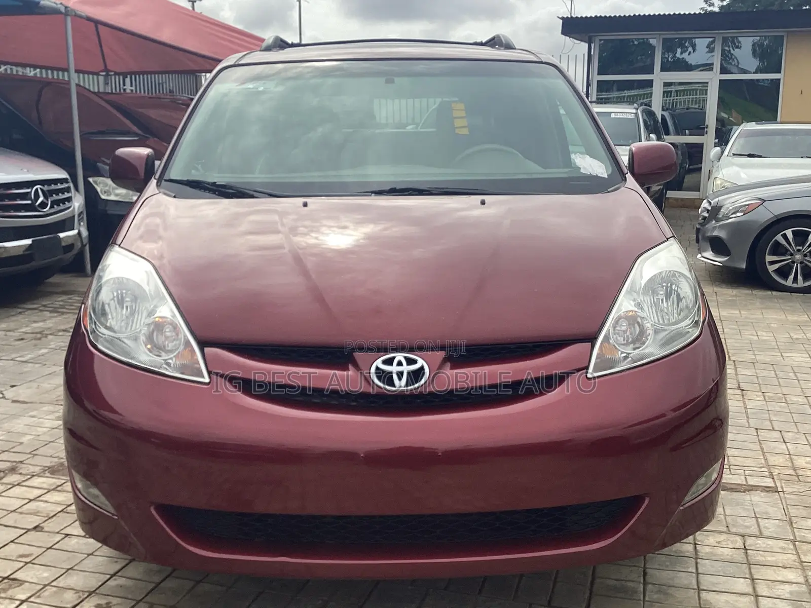 Toyota Sienna XLE 2007 Red