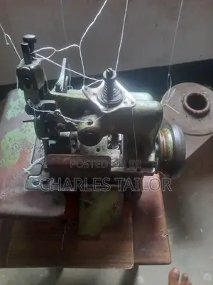Weaving Machine, With 2 Gaint Threads