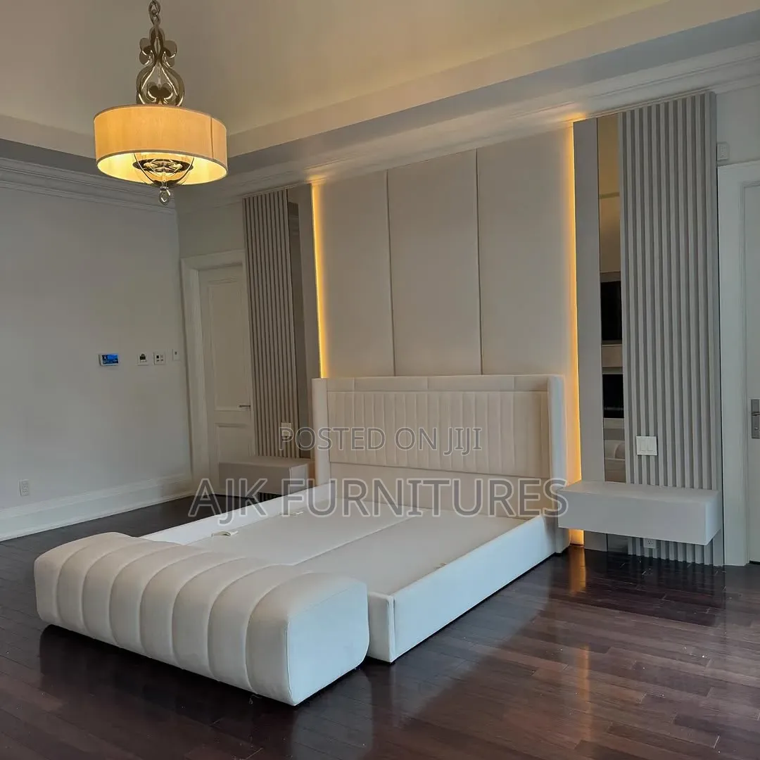 Luxury Modern Upholstery Bedframe