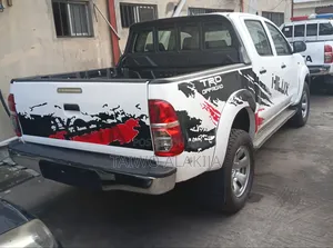 Clean Used 2014 Toyota Hilux