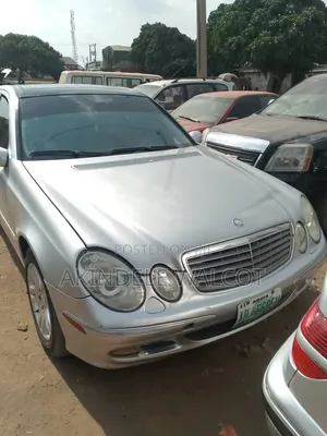 Mercedes-Benz E320 2005