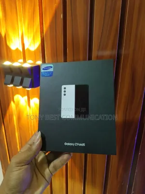 New Samsung Galaxy Fold 5G 512 GB Gray