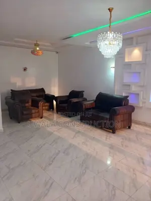 4bdrm Townhouse / Terrace in Gaduwa for rent