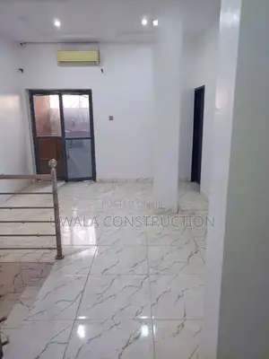 4bdrm Townhouse / Terrace in Gaduwa for rent