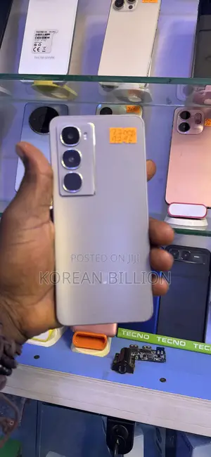 Itel City 100 128 GB Silver