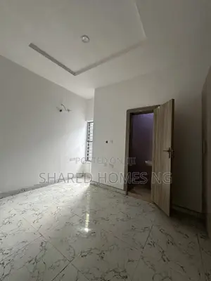 1bdrm Shared Apartment in Lomond Garden, Lekki Phase 2 for rent