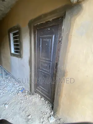 1bdrm Apartment in Bariga / Shomolu for rent