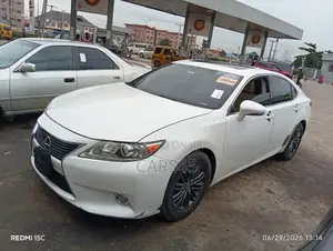 Lexus ES 2013 White