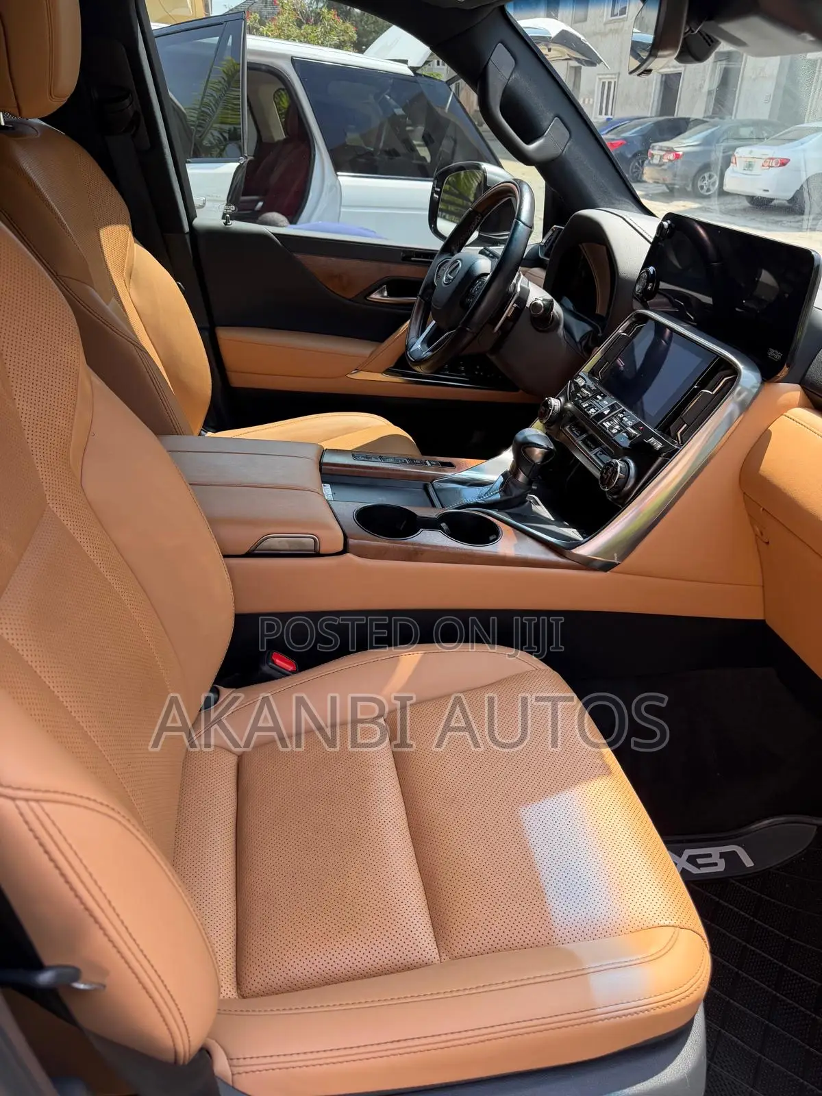 Lexus LX 600 2023 White