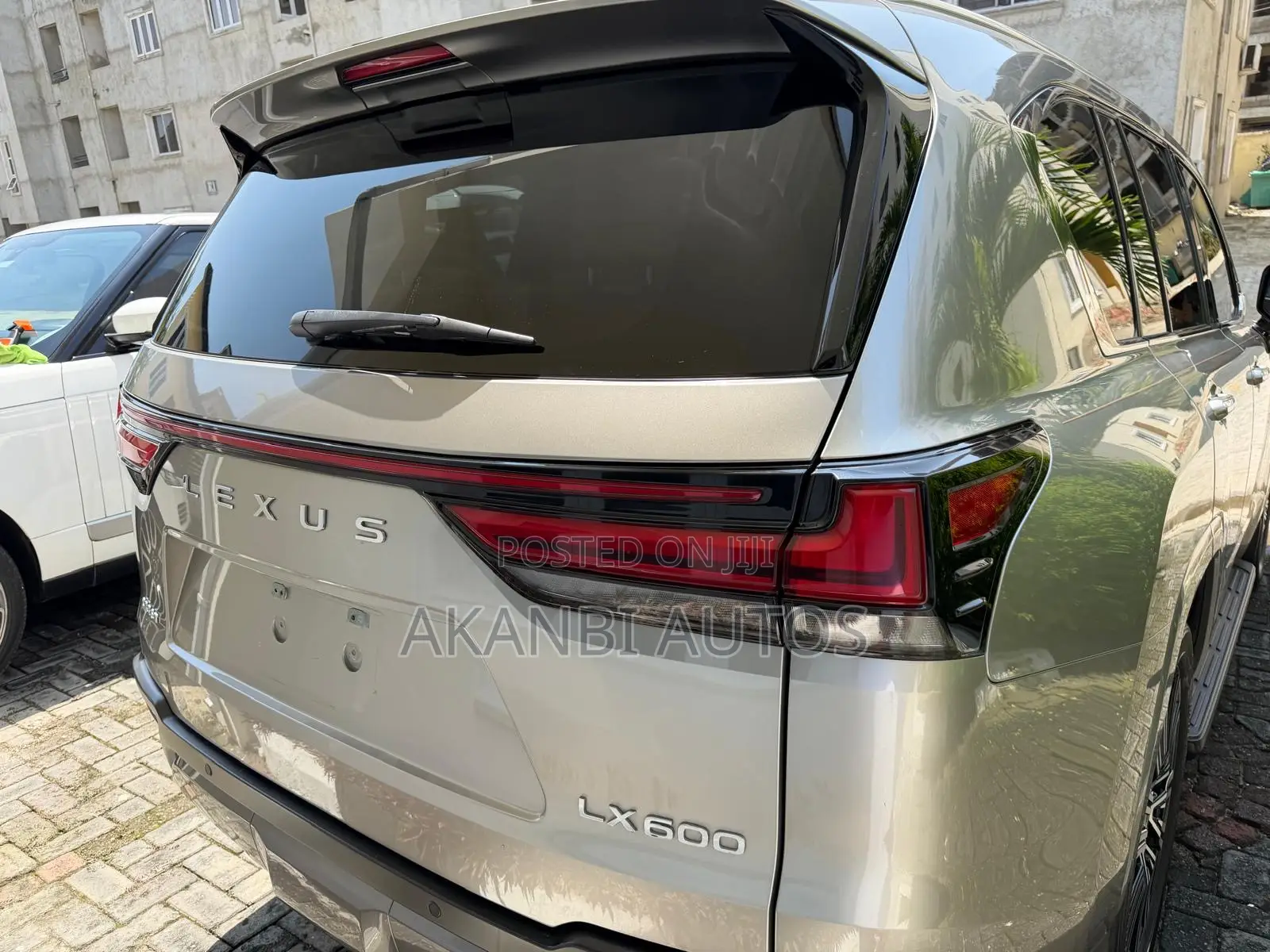 Lexus LX 600 2023 White