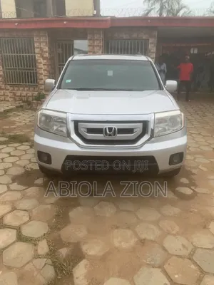 Honda Pilot 2010 Silver