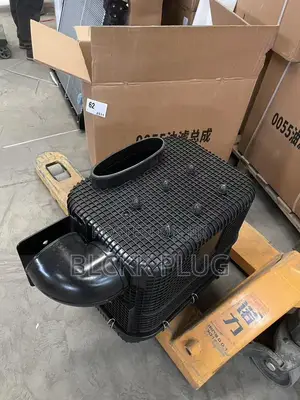 Heavy Duty Truck Air Filter Housing Assembly for Howo Sinotruk