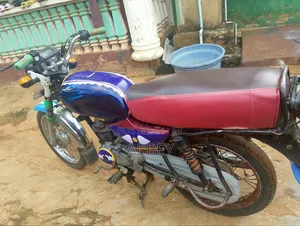 Bajaj Boxer 2023 Red
