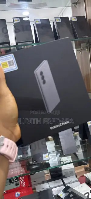 New Samsung Galaxy Z Fold6 256 GB Silver