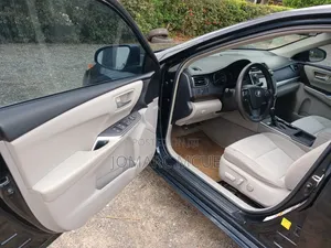 Toyota Camry LE 4dr Sedan (2.5L 4cyl 6A) 2015 Gray