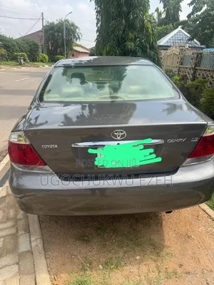Toyota Camry 2005 Gray