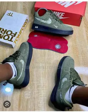 Nike Sneakers