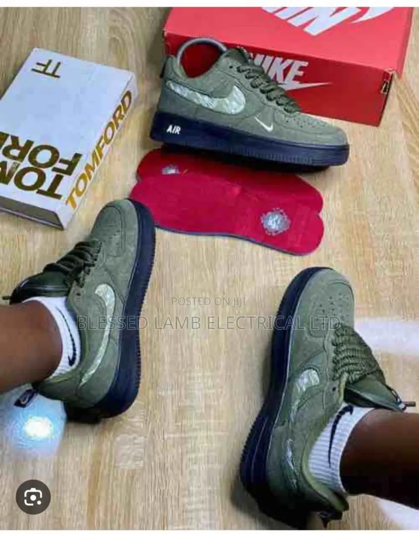 Nike Sneakers