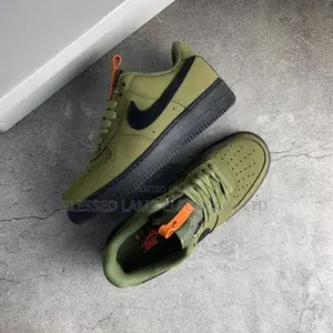 Nike Sneakers