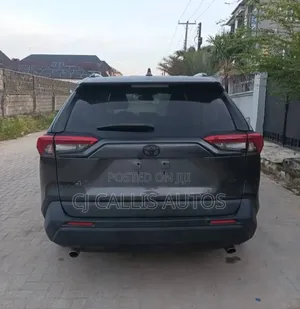 Toyota RAV4 2021 Black