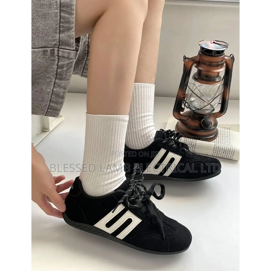 Trendy Red Casual Sneakers