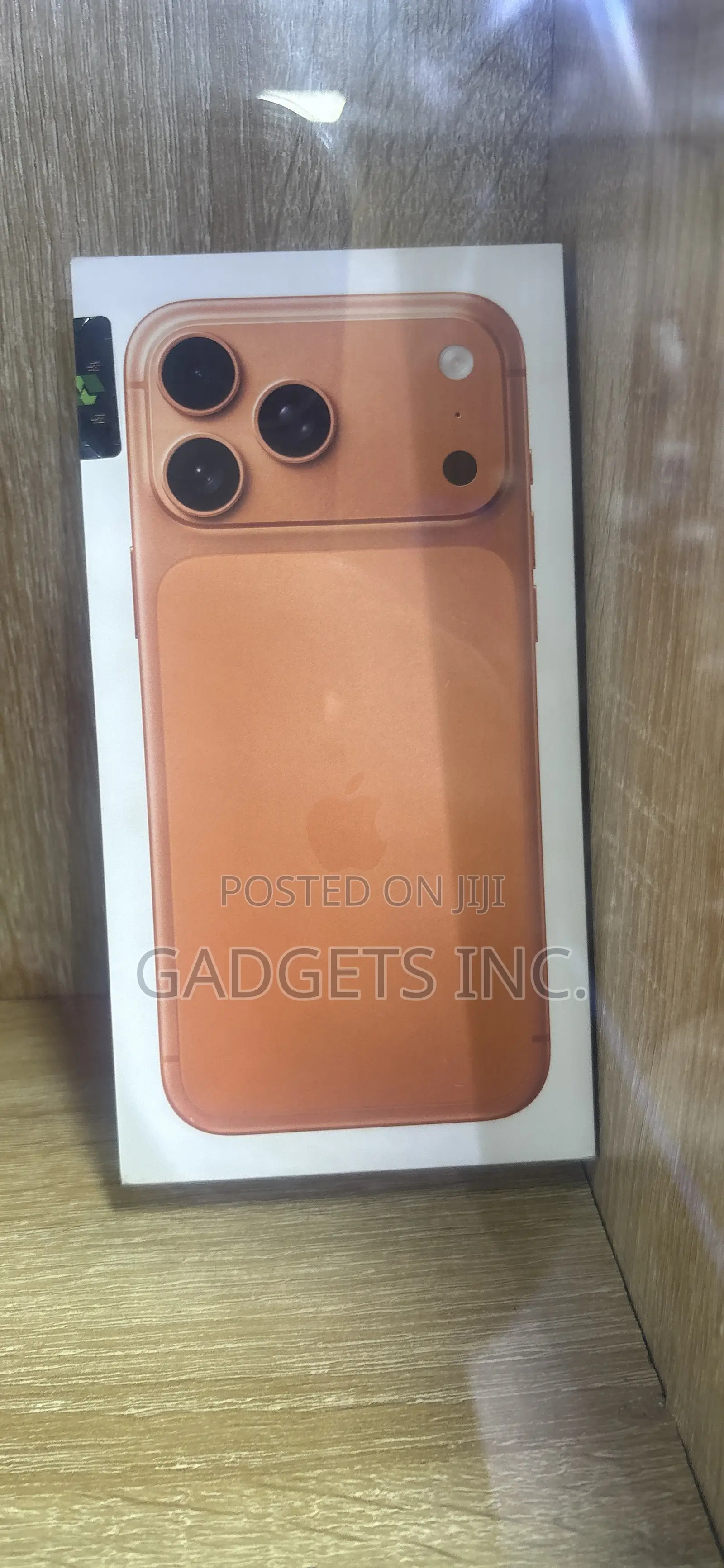 New Apple iPhone 17 Pro Max 1 TB Orange