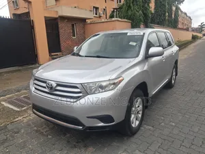 Toyota Highlander 2015 Silver