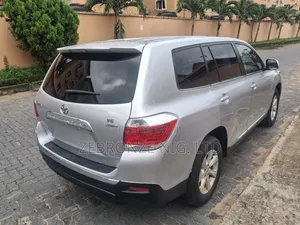 Toyota Highlander 2015 Silver