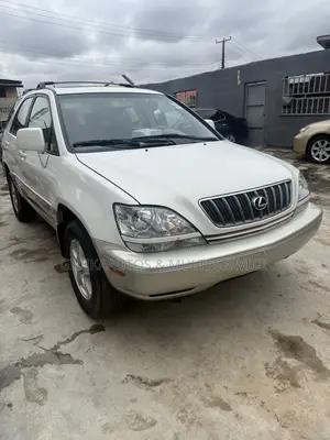 Lexus RX 300 2001 White