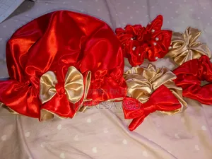 Su-Tessa Collections