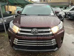 Toyota Highlander LE V6 4x2 (3.5L 6cyl 6A) 2016 Burgundy