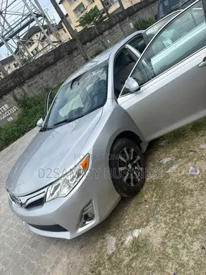 Toyota Camry 2014 Silver