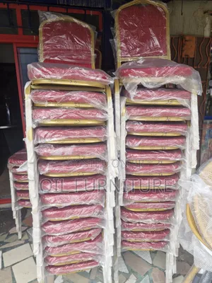 ​Heavy Duty Banquet Chairs / Stackable Event Church Chairs