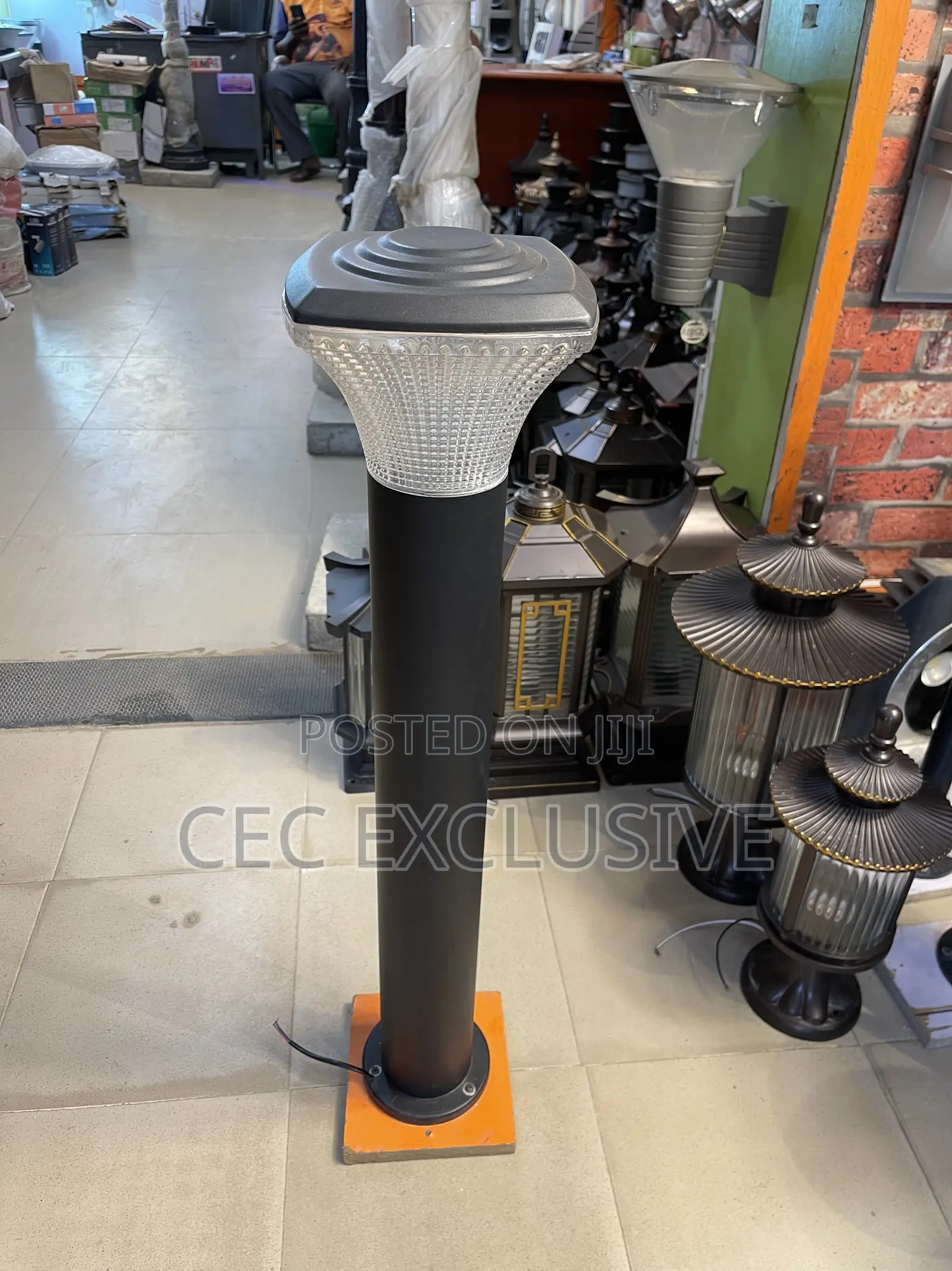 2fit E27 Cast Garden Light