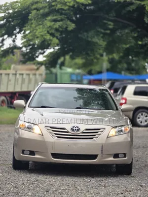 Toyota Camry 2008 Gold