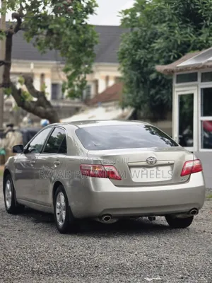 Toyota Camry 2008 Gold