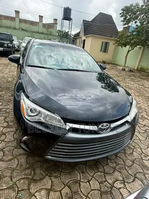 Toyota Camry LE 4dr Sedan (2.5L 4cyl 6A) 2017 Black