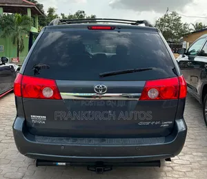 Toyota Sienna 2008 Gray