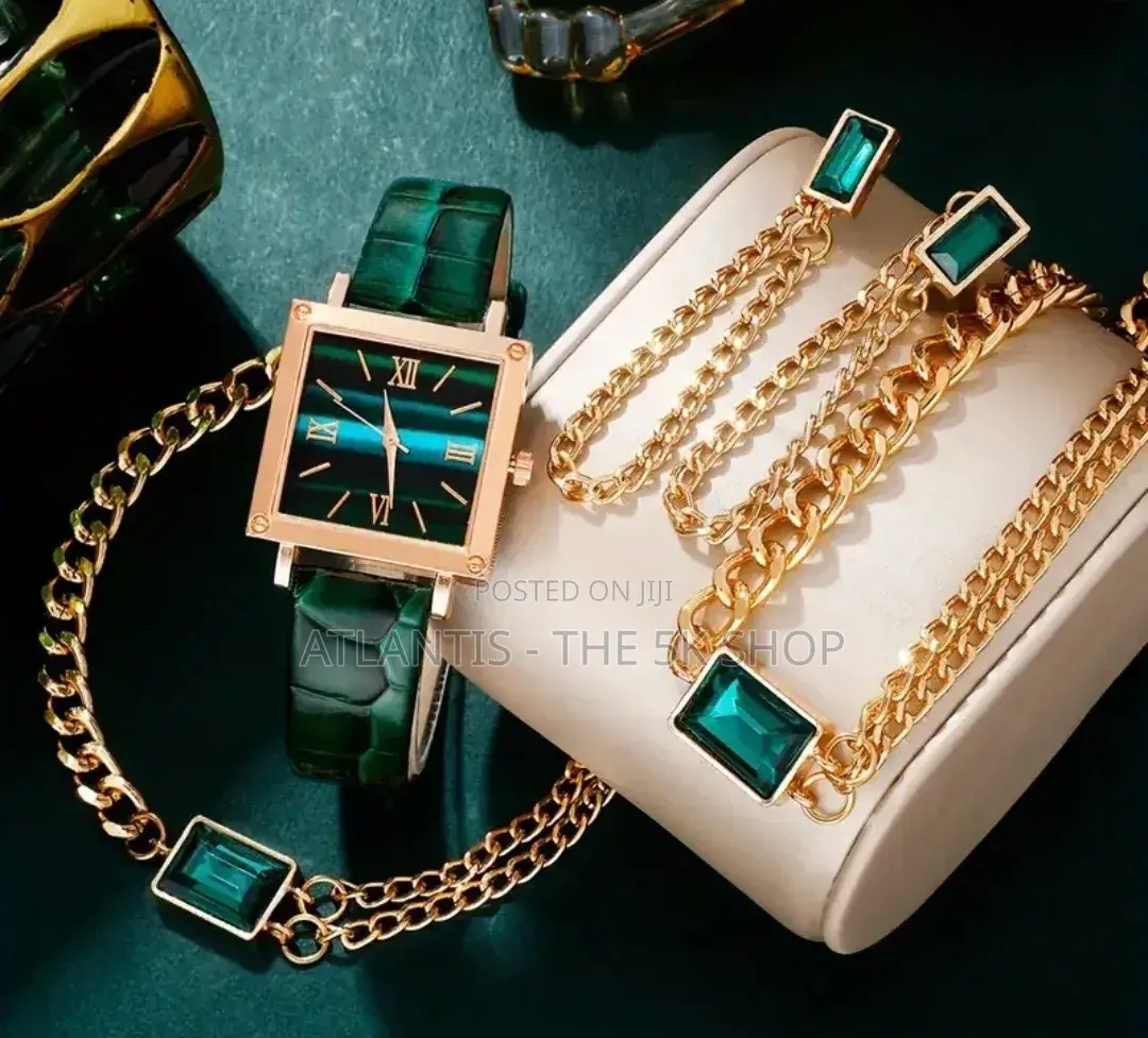 Emeraldglam Duo  Each 
Square Gold Watch