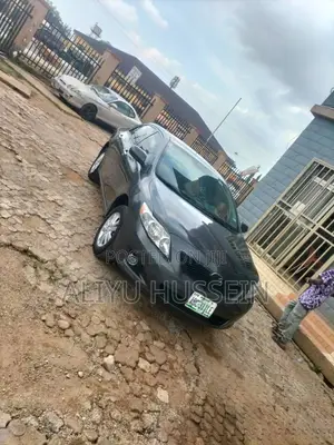 Toyota Corolla 2009 Gray