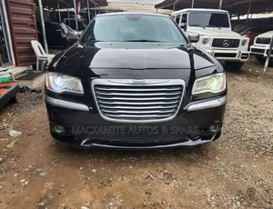 Chrysler 300C 2013 Black