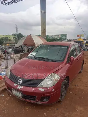 Nissan Versa 2009 Burgundy