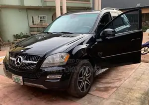 Mercedes-Benz M Class ML 350 4Matic 2011 Black