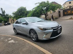 Toyota Camry 2016 Silver