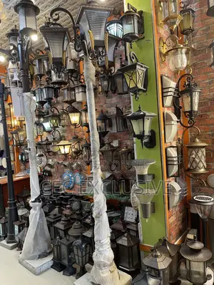 7feet 4handle Cast Garden Light E27