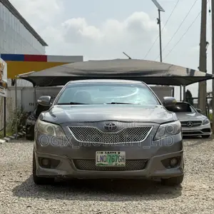 Toyota Camry 2012 Gray