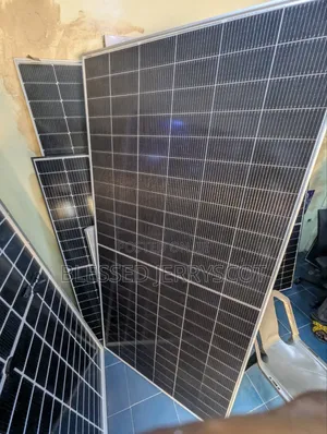 Jinko 660watts 144cells Mono-Crystalline Solar Panel in Stock.
